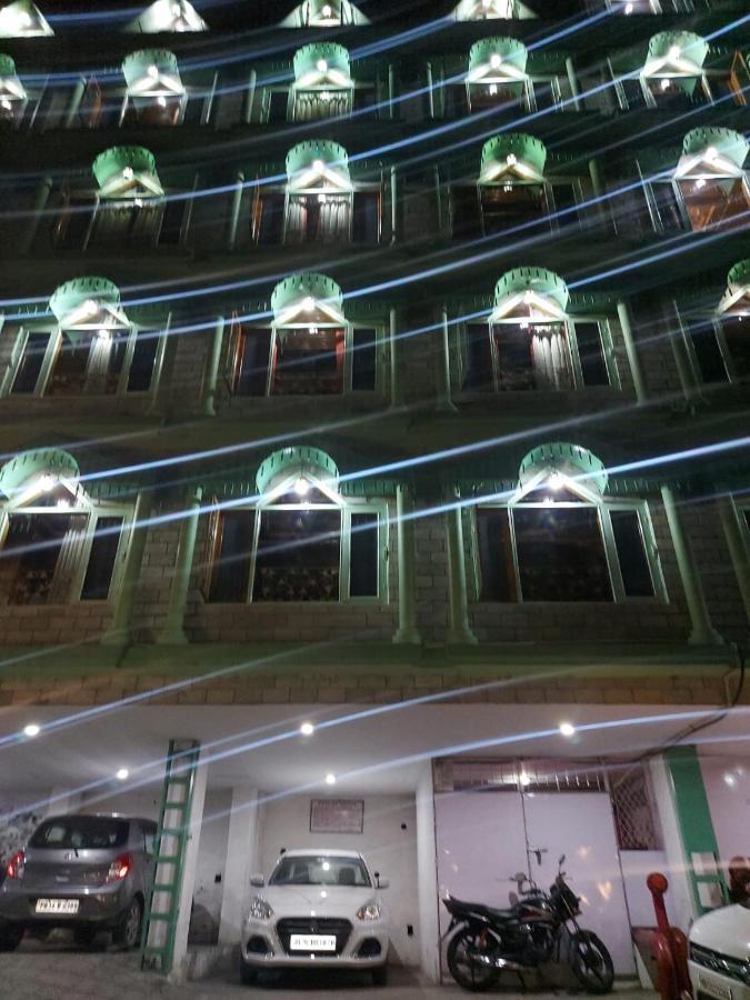 Brightland Hotel شيملا المظهر الخارجي الصورة